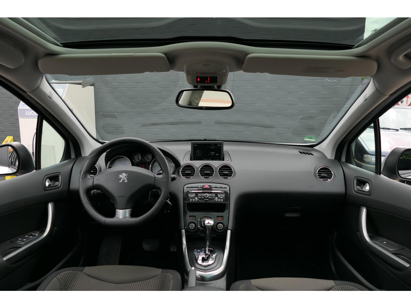 Peugeot