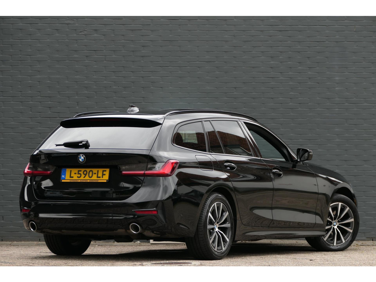 BMW BMW