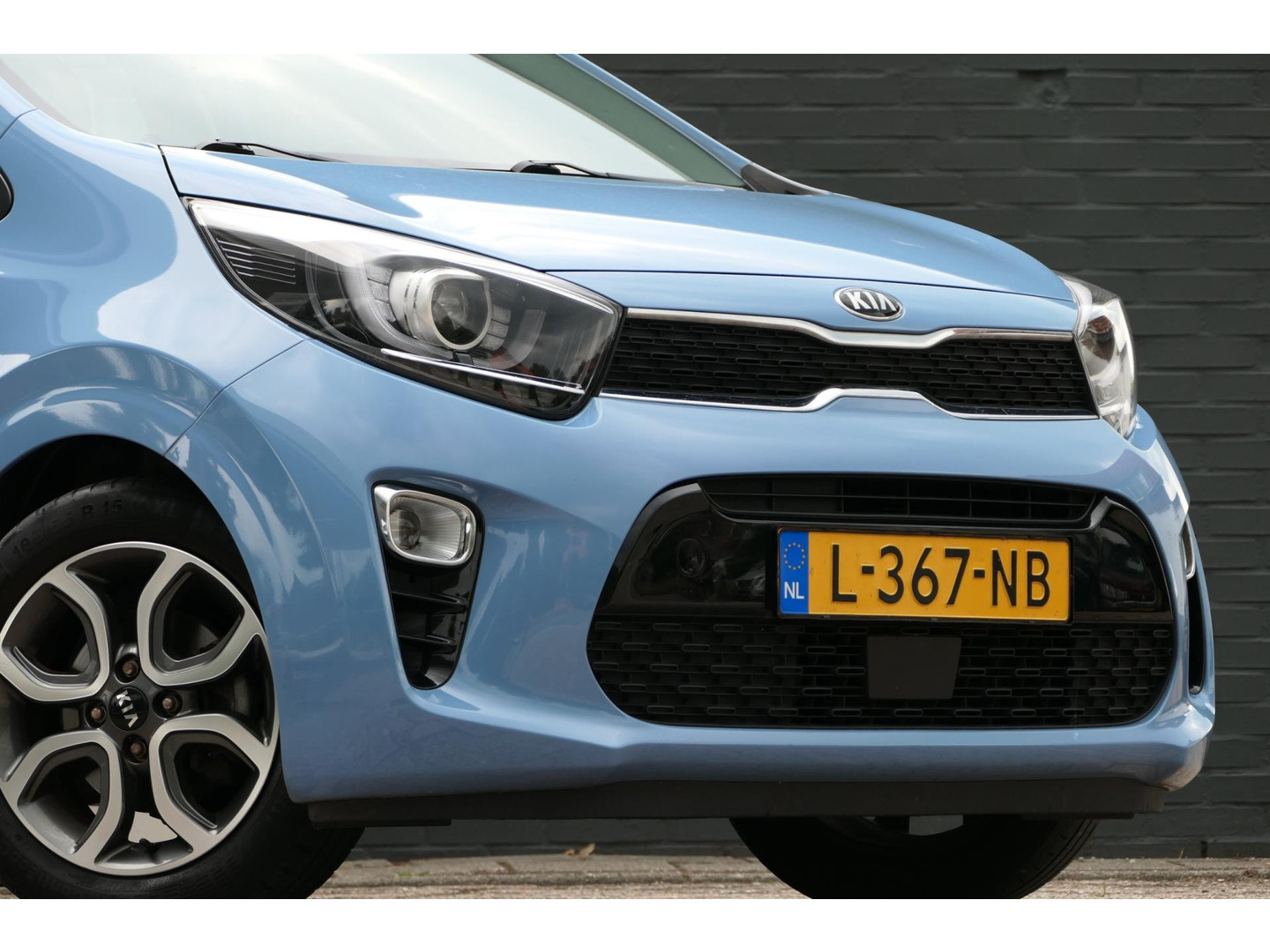Kia