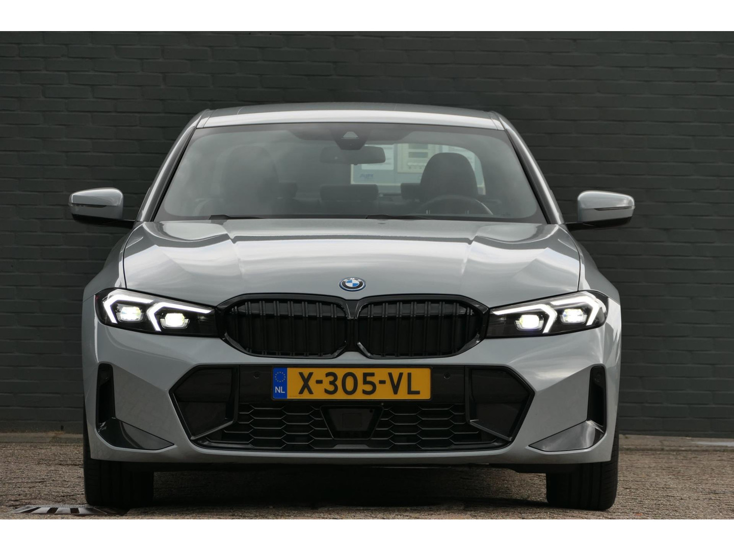 BMW BMW
