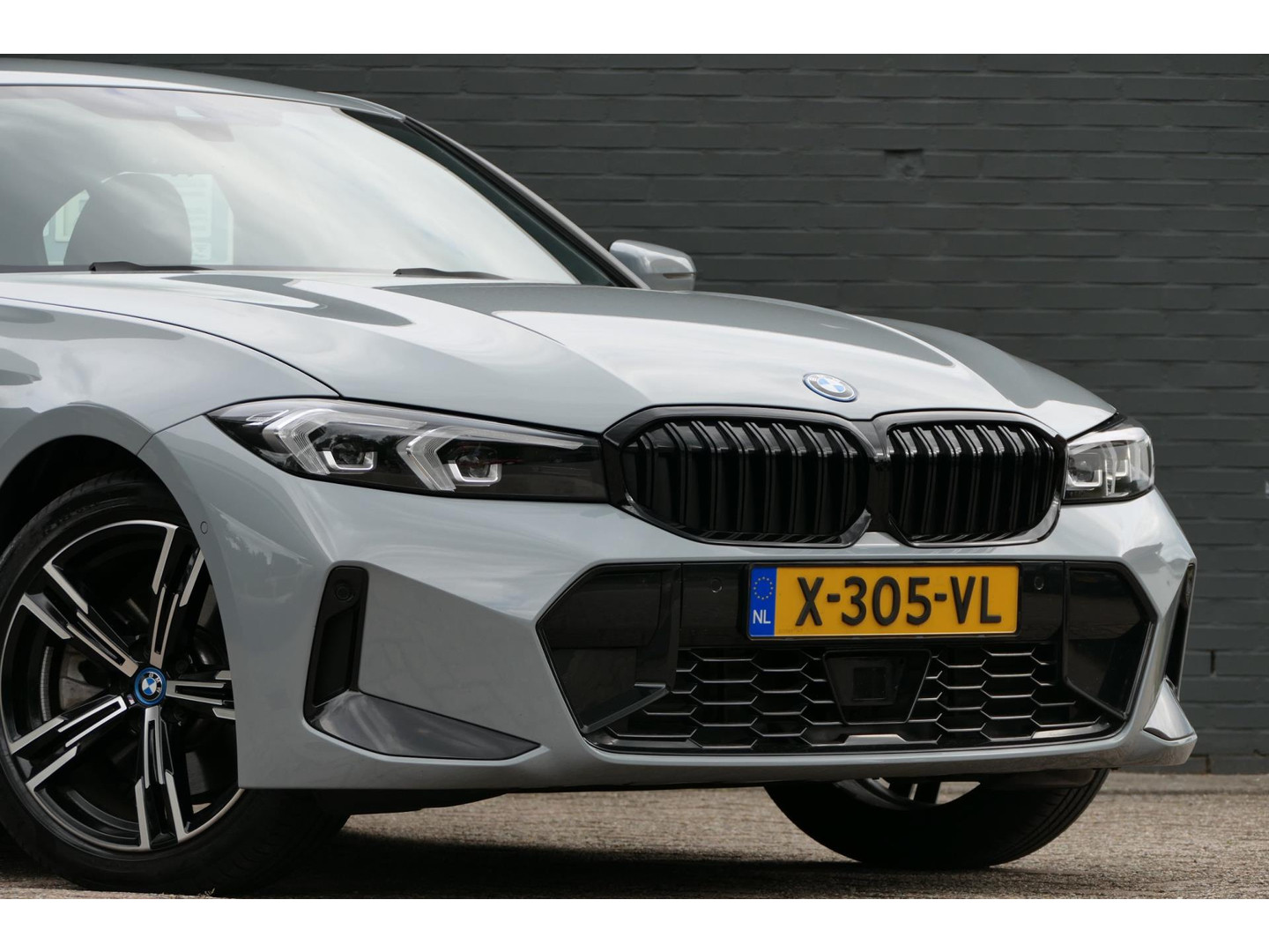 BMW BMW