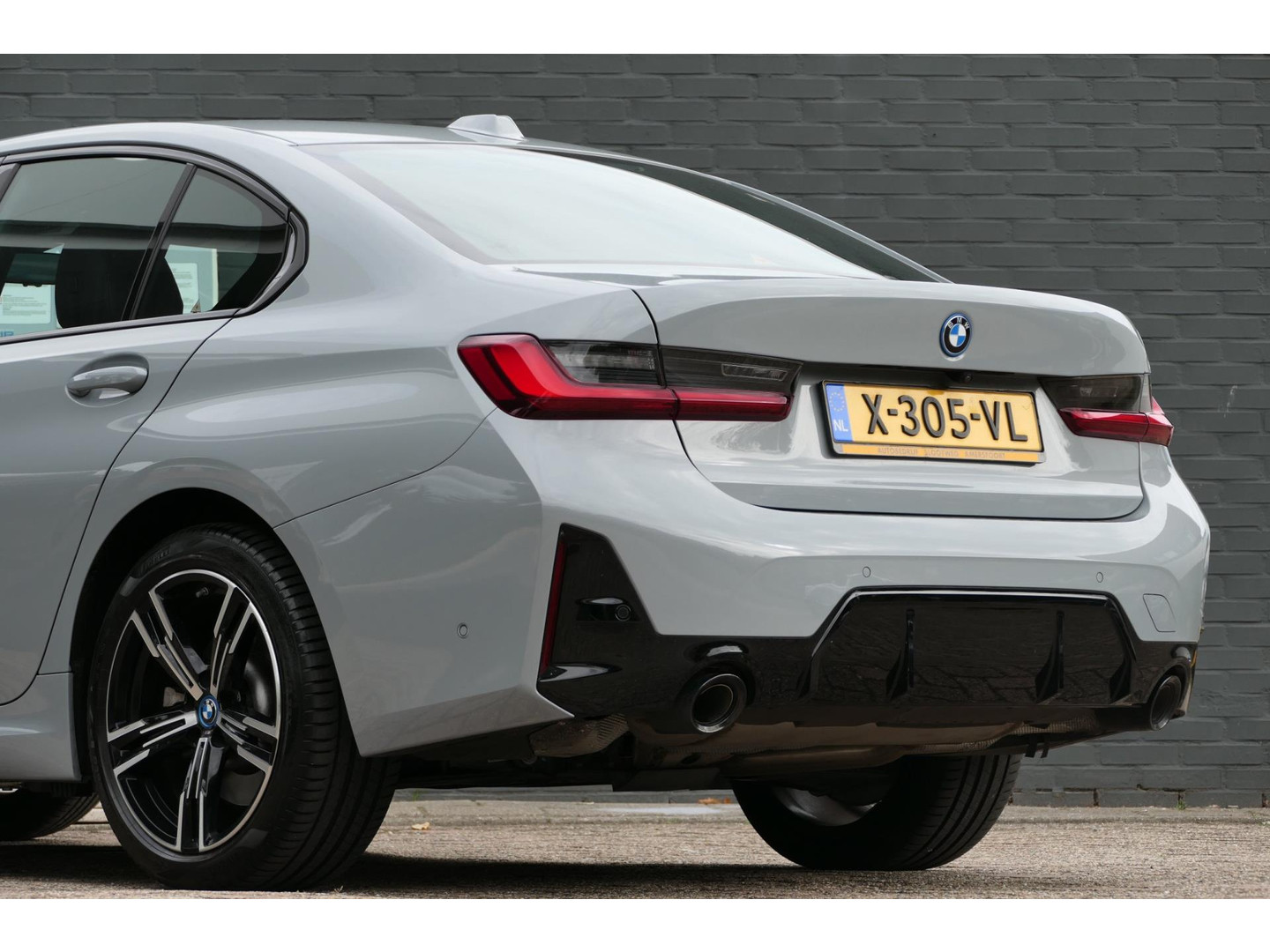 BMW BMW