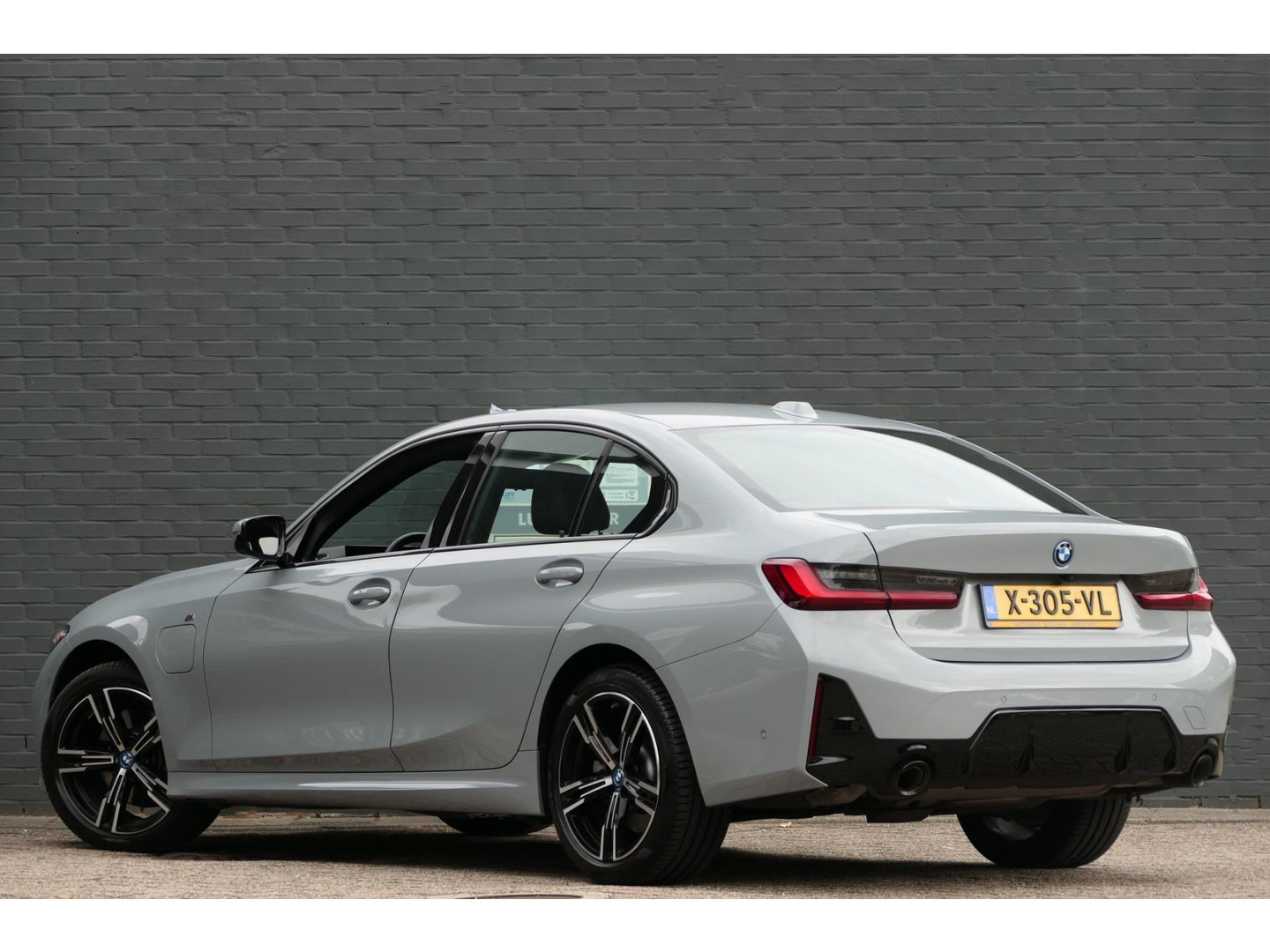 BMW BMW