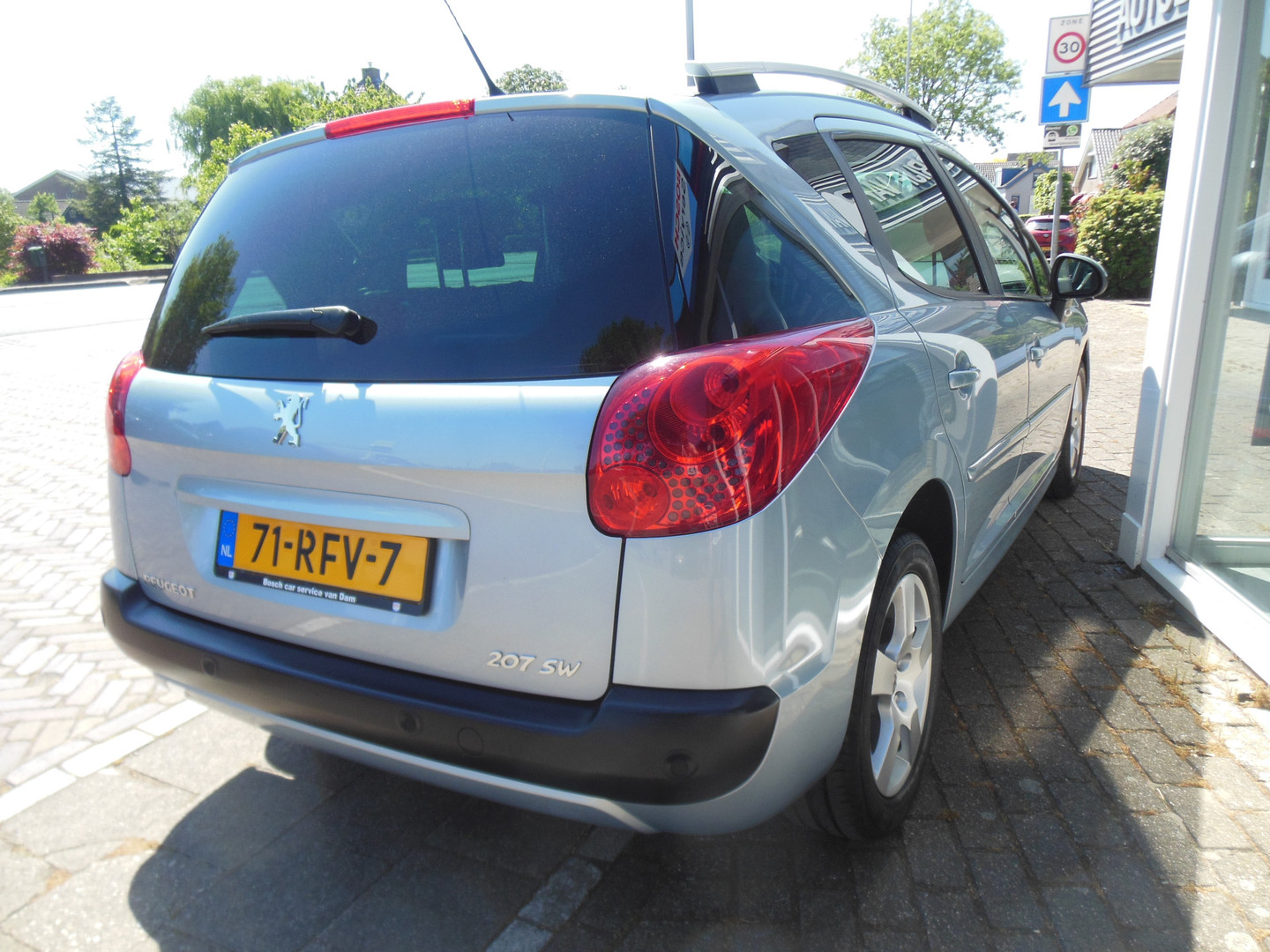 Peugeot