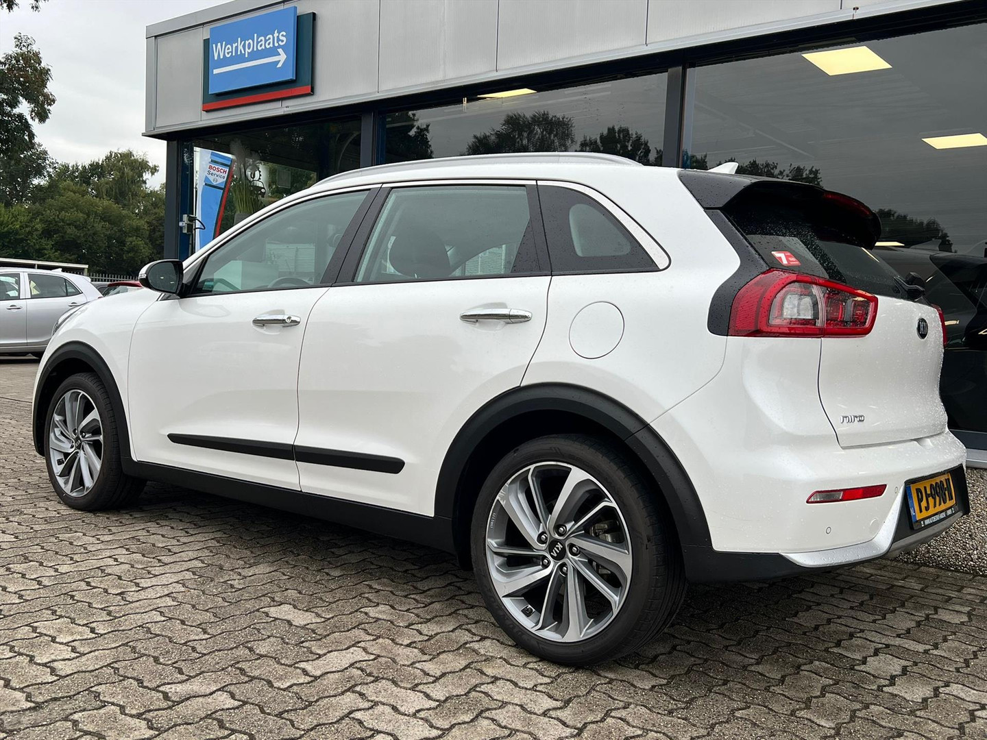 Kia