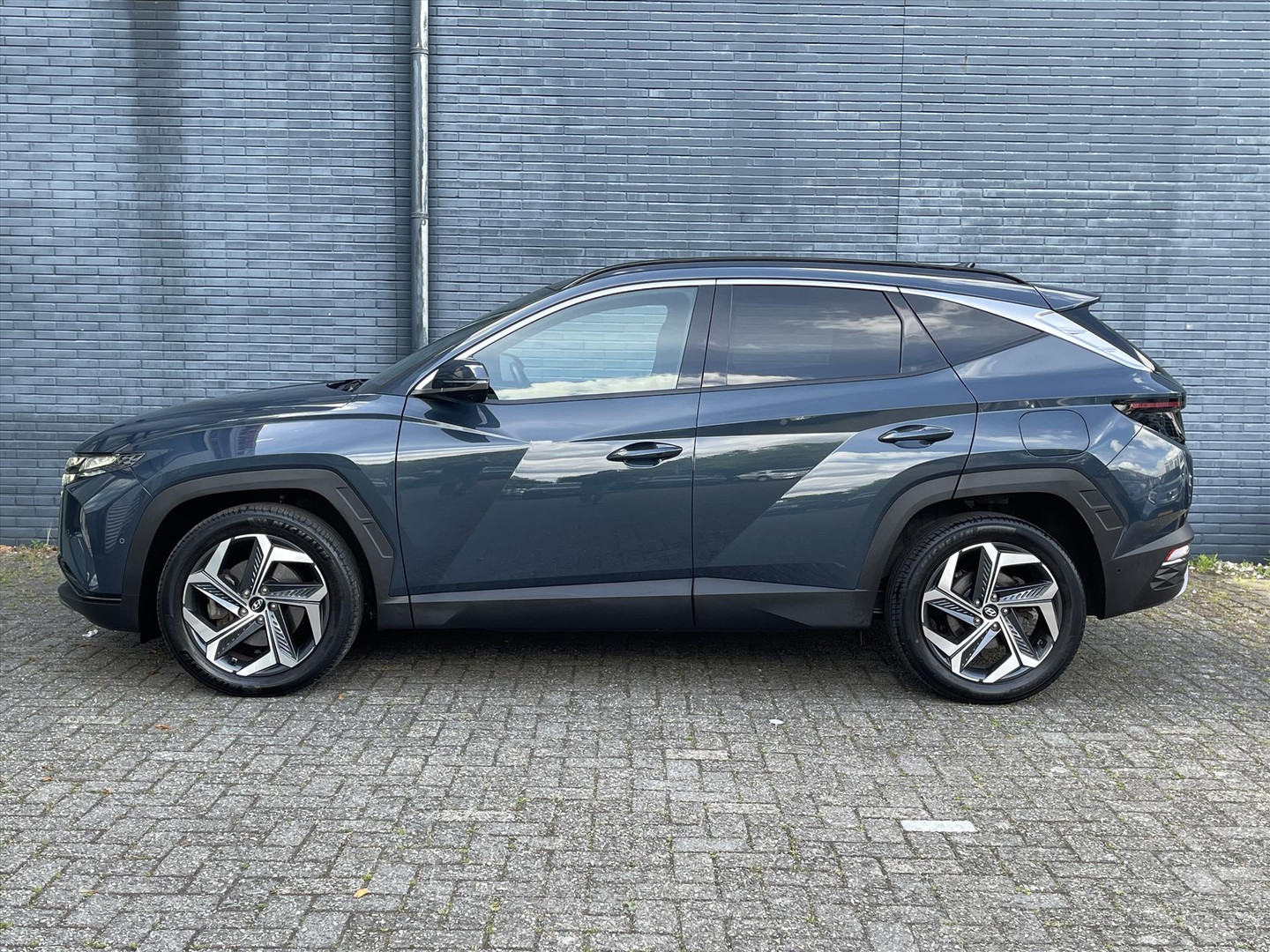 Hyundai Hyundai