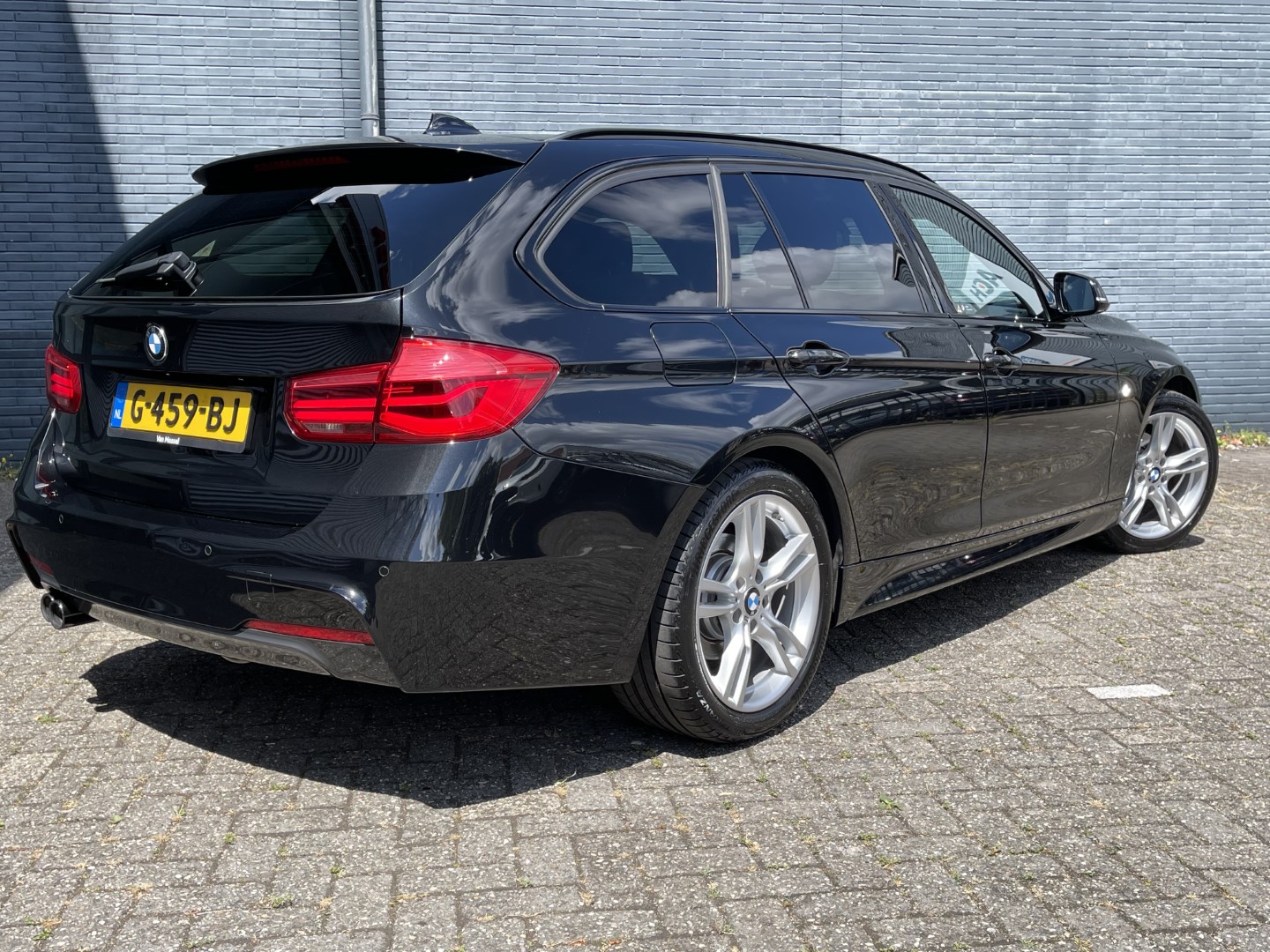 BMW BMW