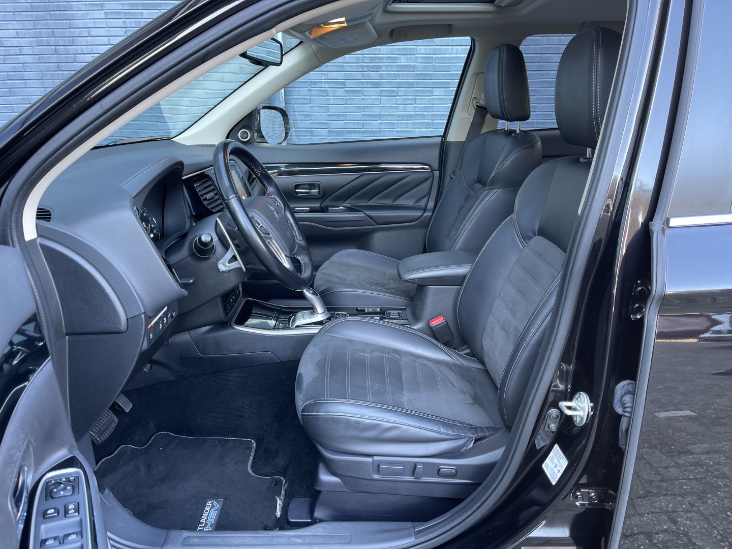 Mitsubishi Mitsubishi