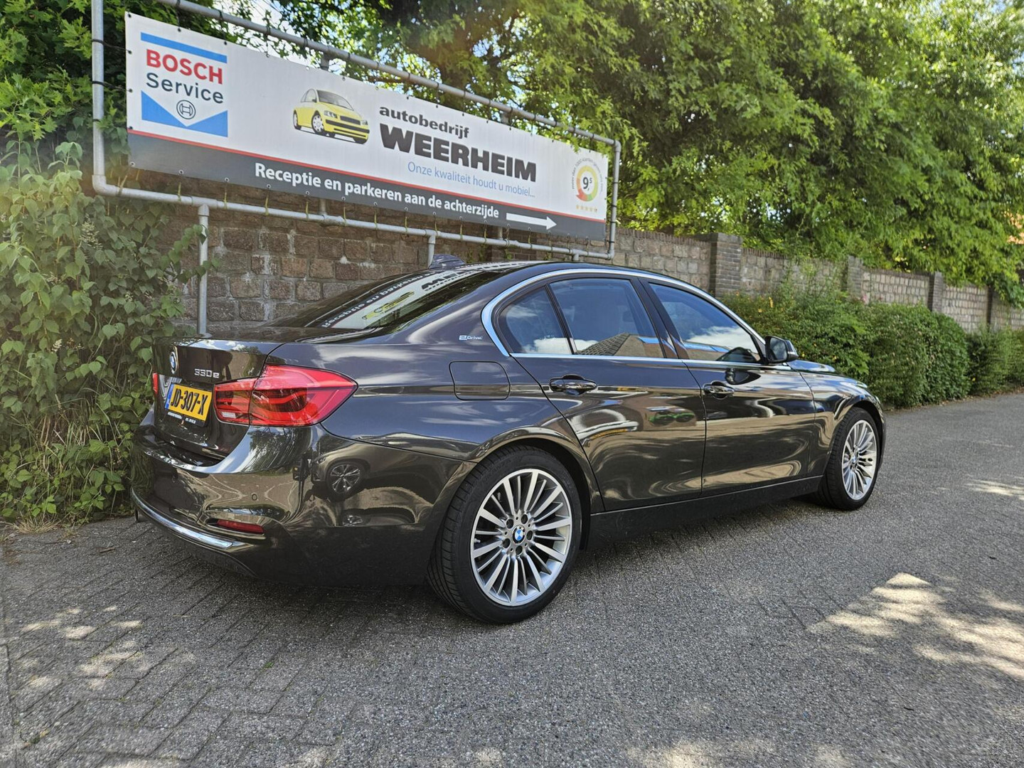 BMW