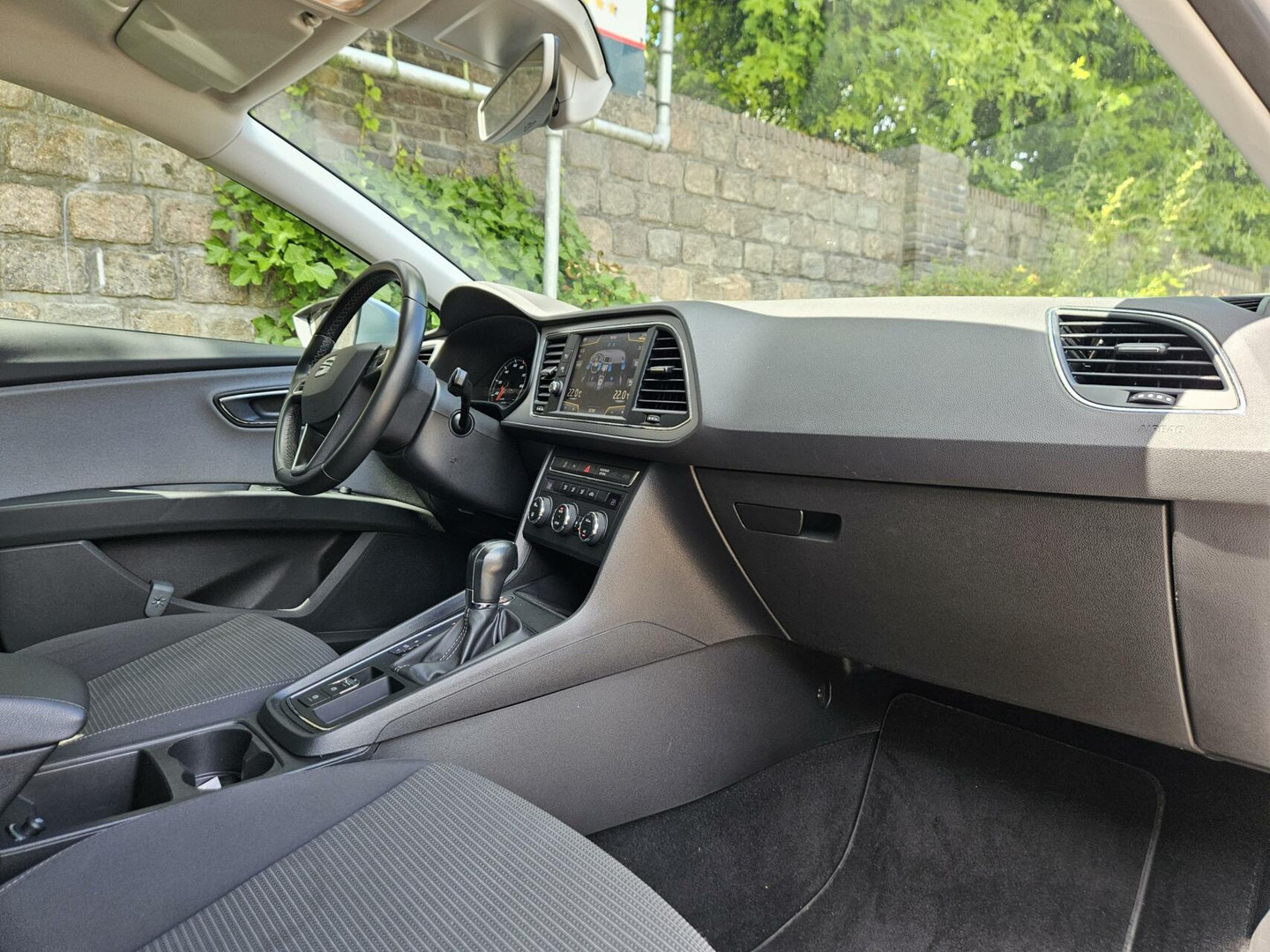 SEAT