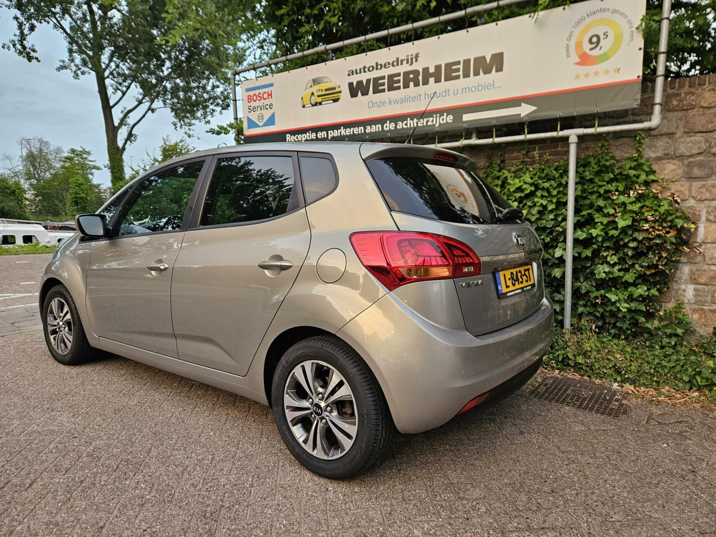 Kia