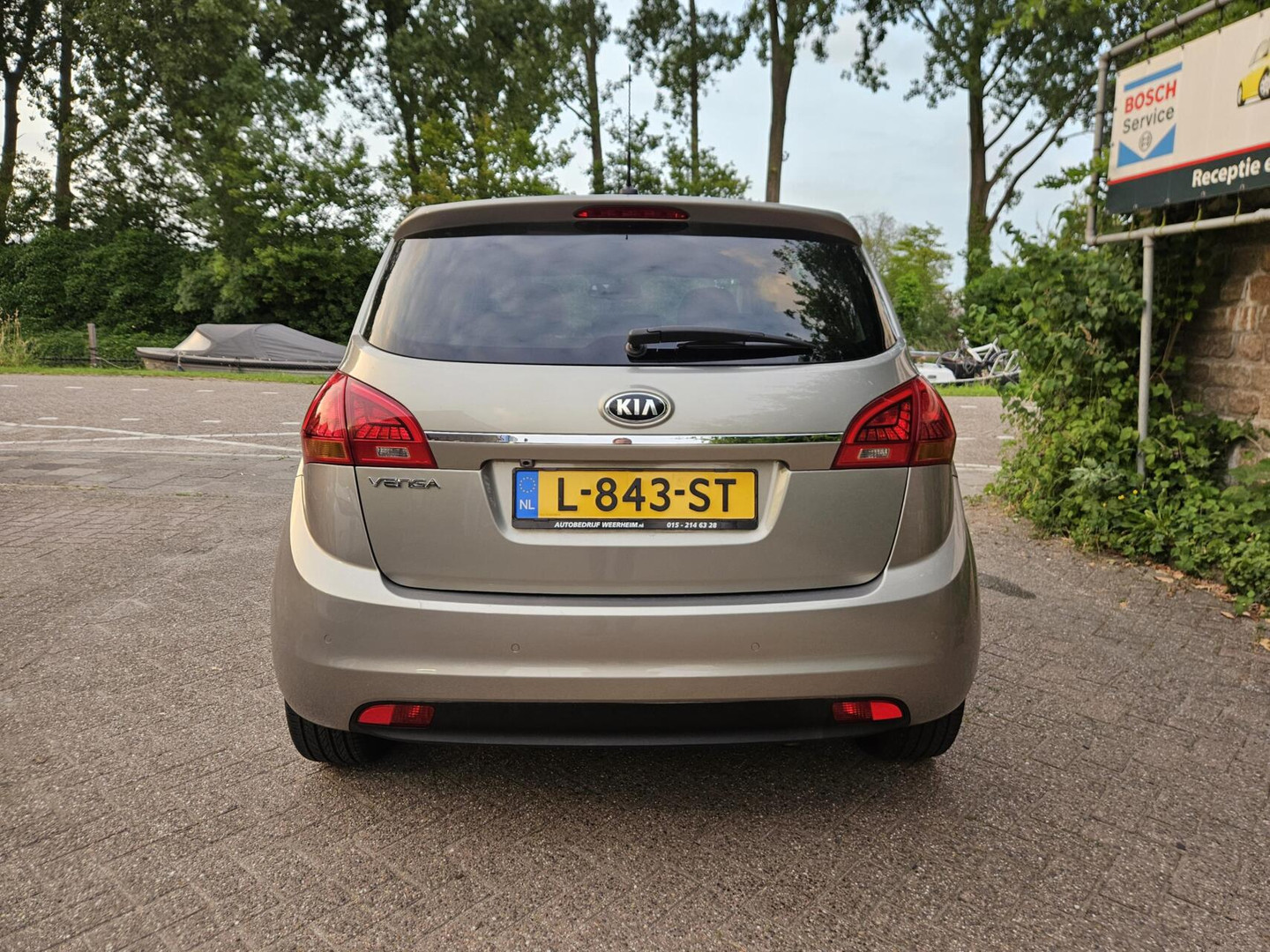 Kia
