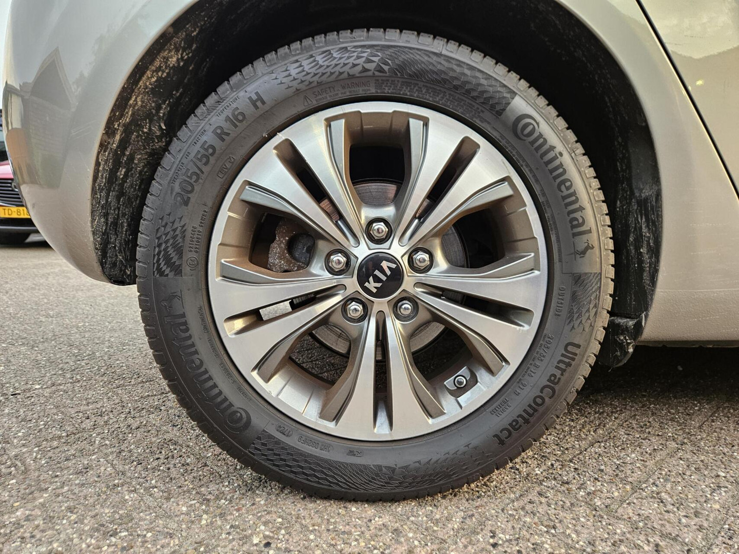 Kia
