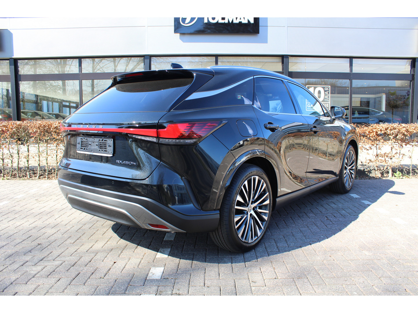 Lexus