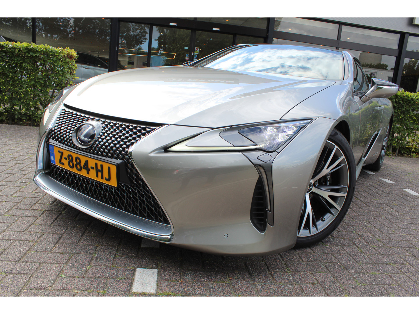 Lexus Lexus