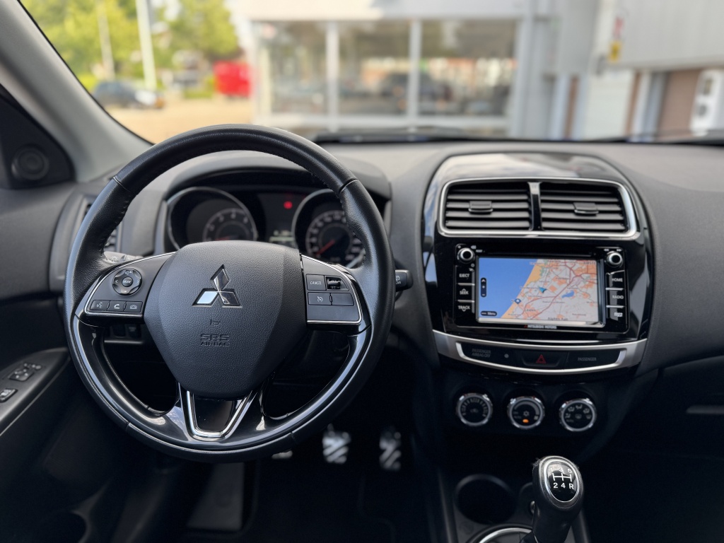 Mitsubishi Mitsubishi