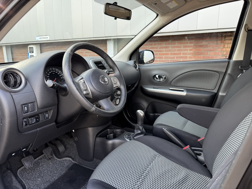 Nissan Nissan