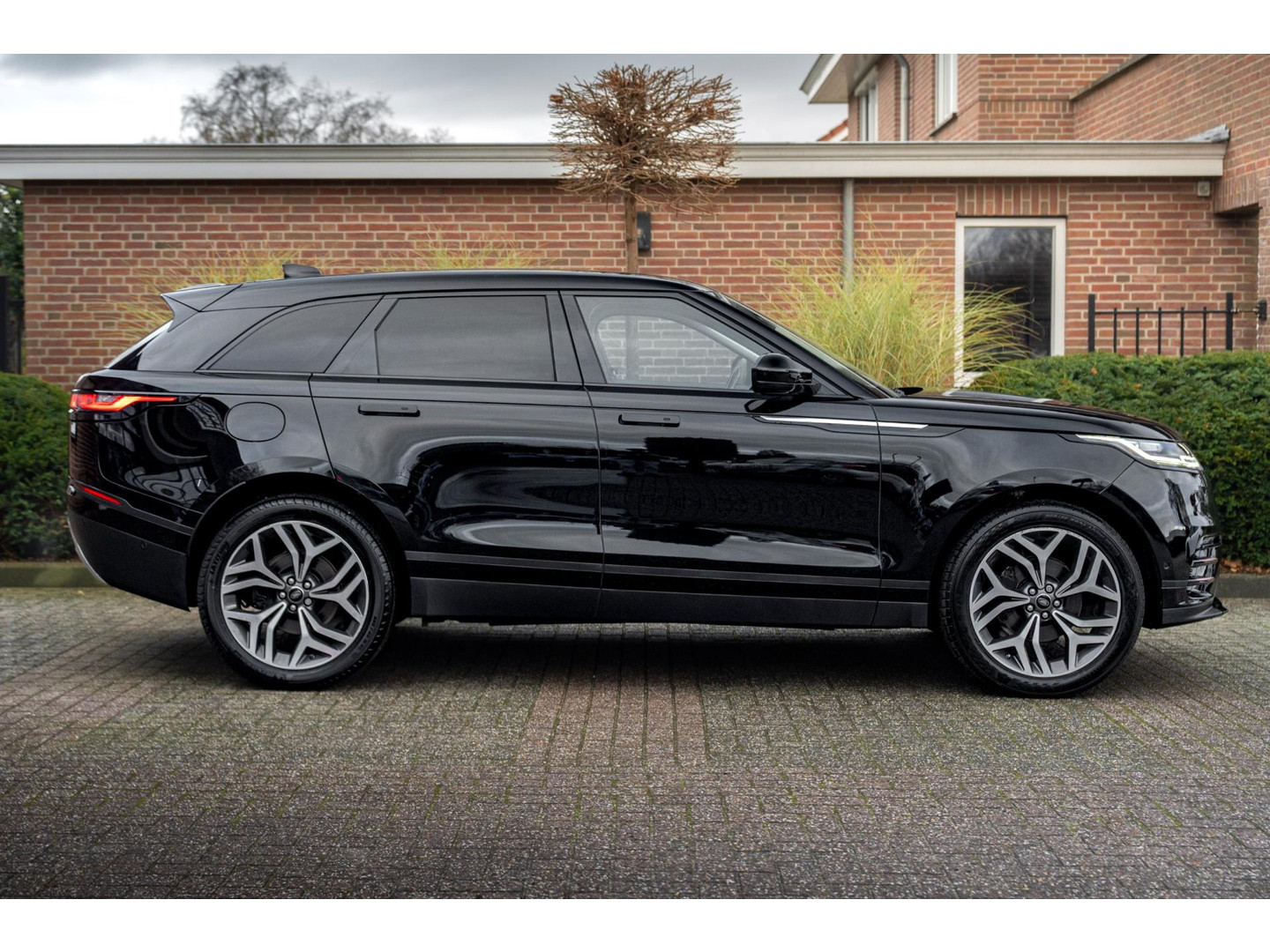 Land Rover Land Rover