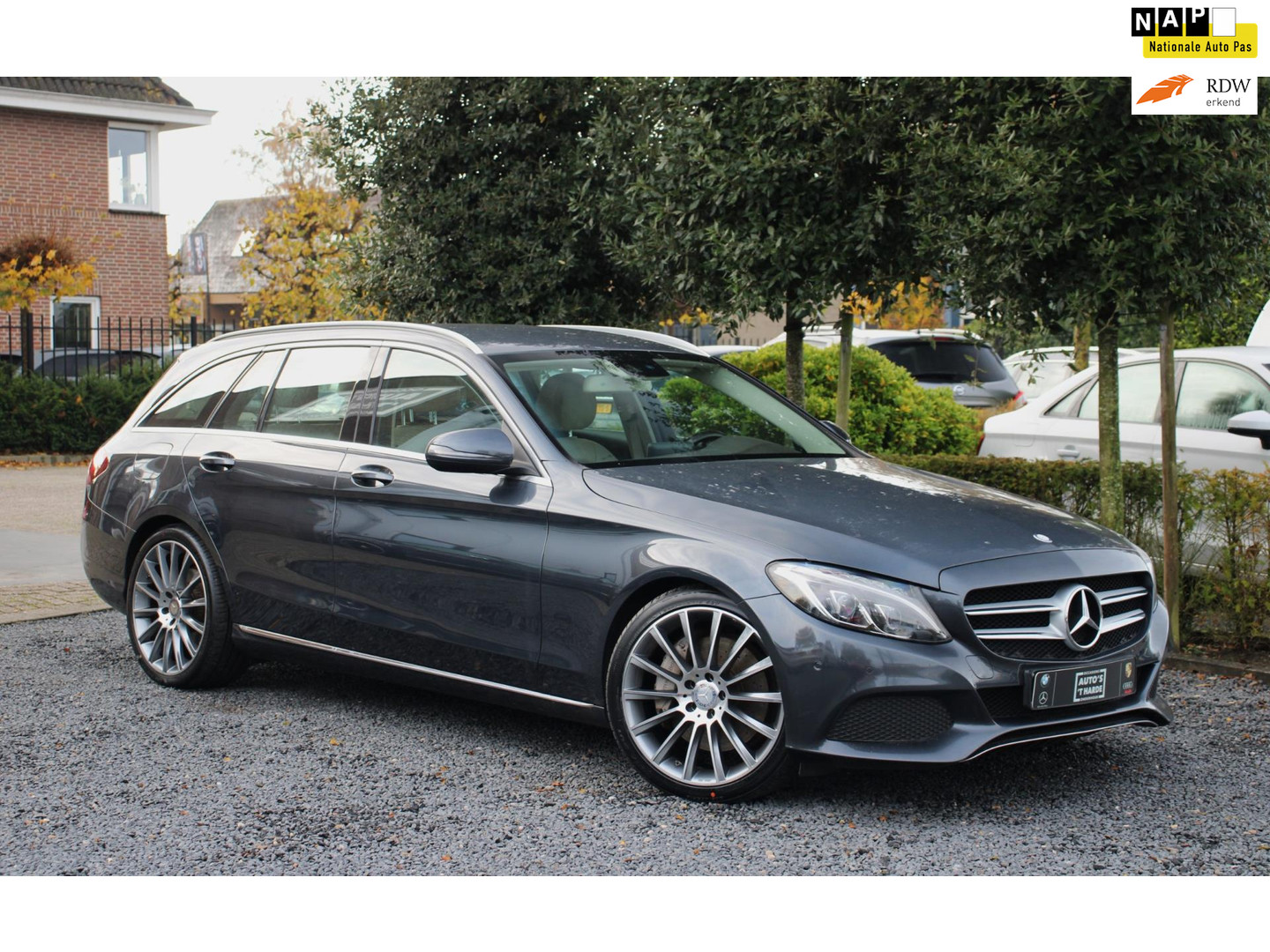 Mercedes-Benz Mercedes-Benz