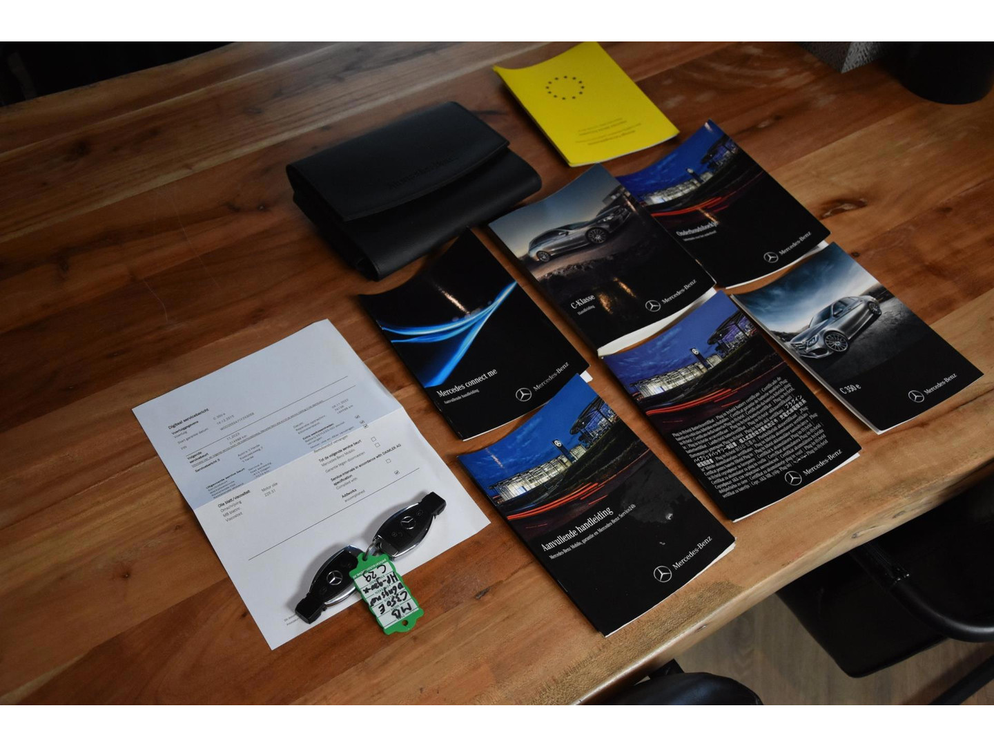 Mercedes-Benz Mercedes-Benz