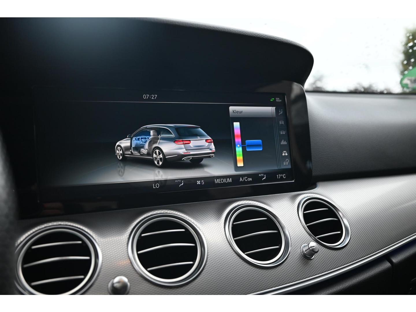 Mercedes-Benz Mercedes-Benz