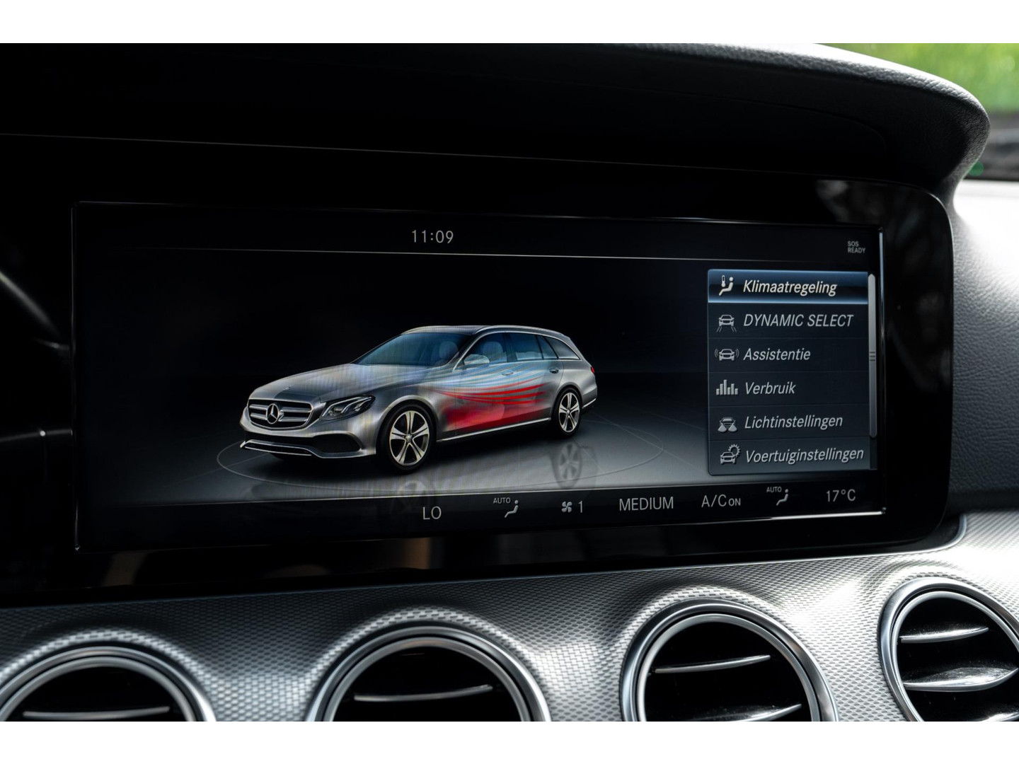 Mercedes-Benz Mercedes-Benz