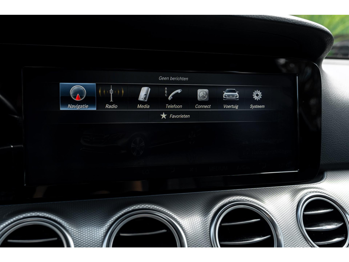 Mercedes-Benz Mercedes-Benz