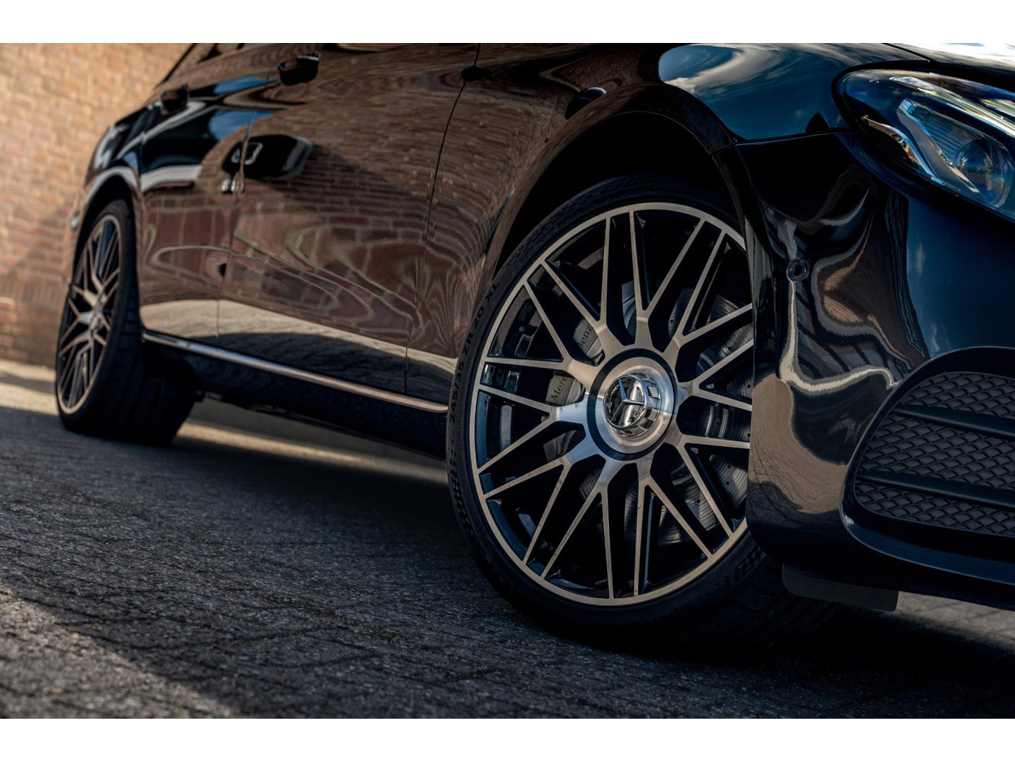 Mercedes-Benz Mercedes-Benz