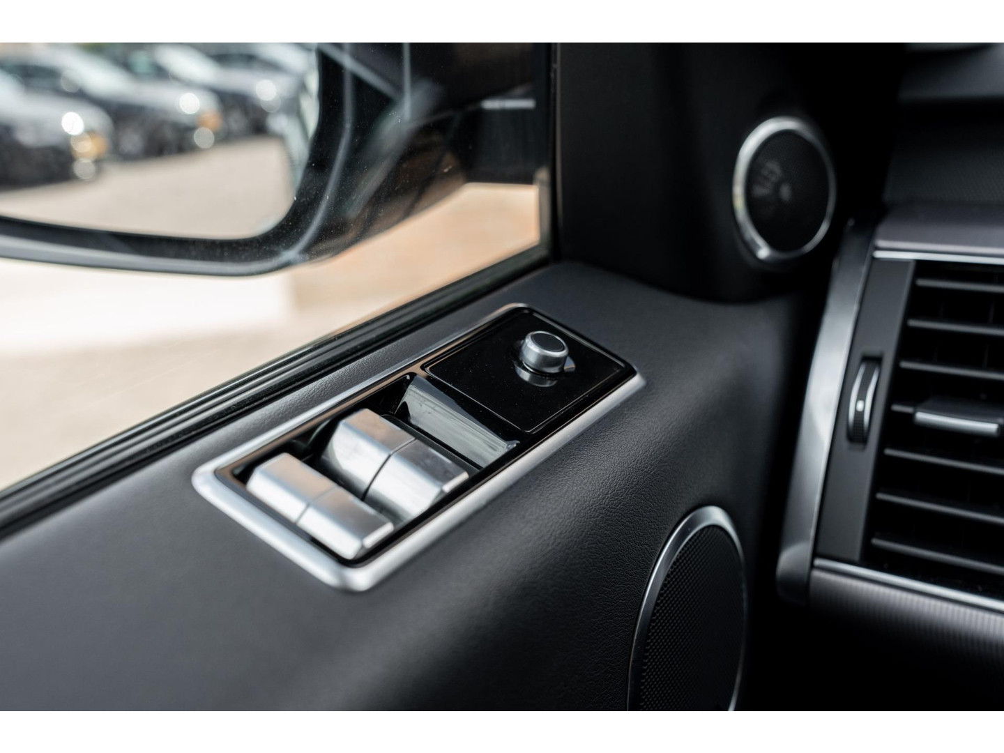 Land Rover Land Rover