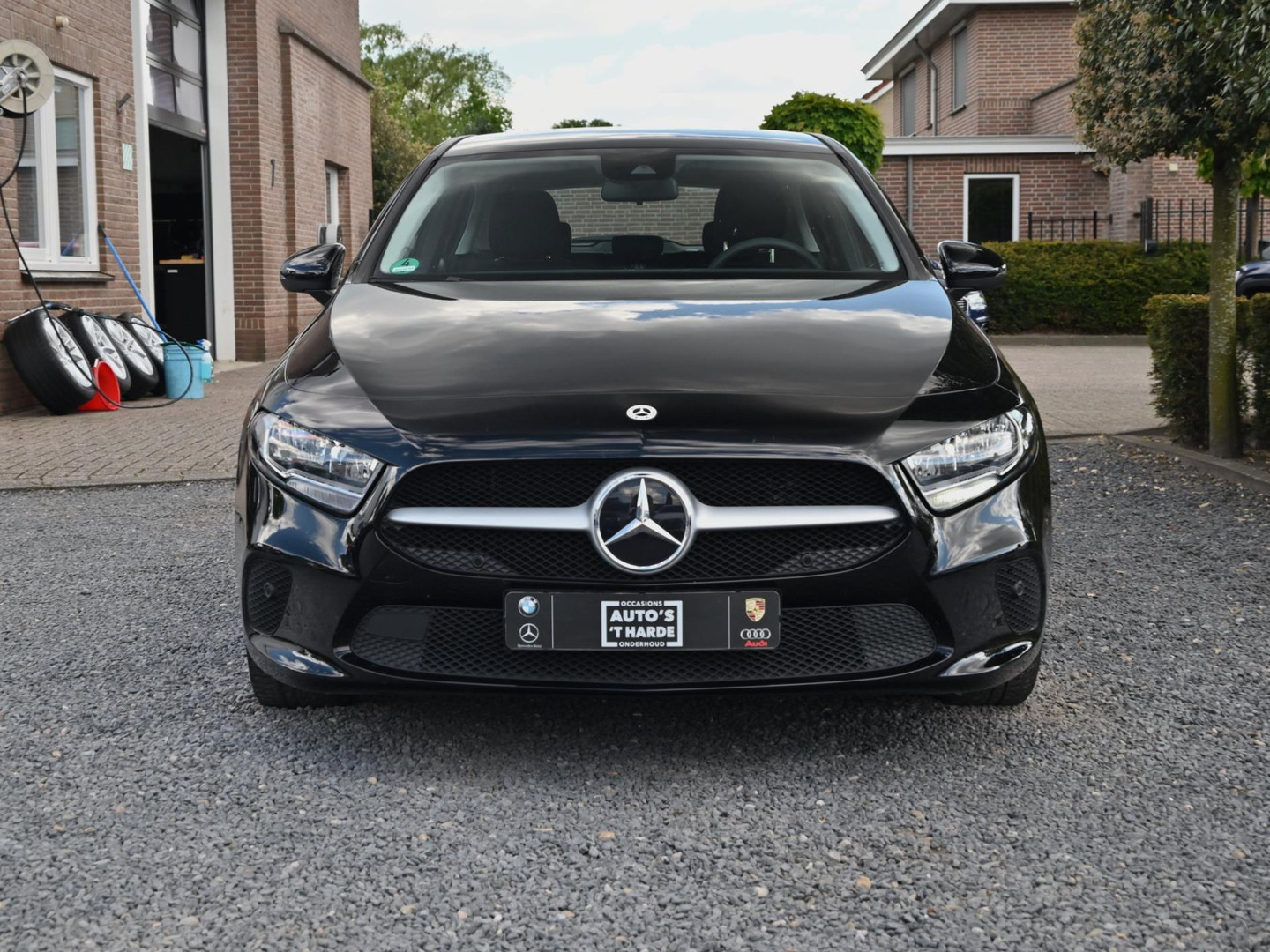 Mercedes-Benz Mercedes-Benz
