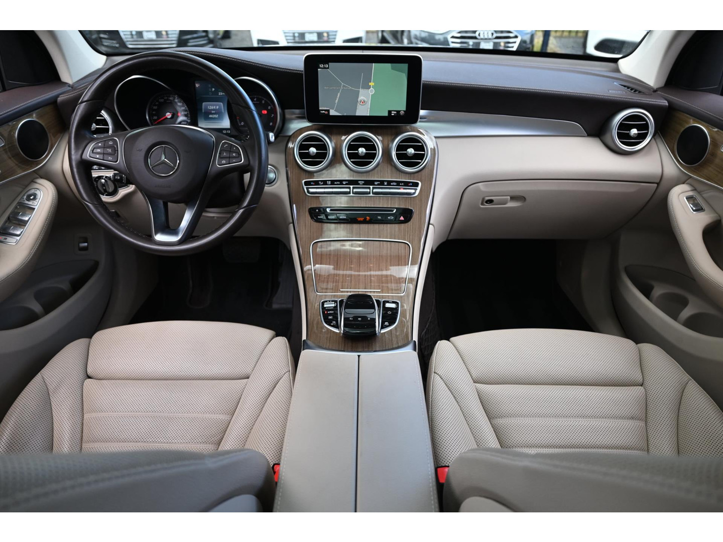 Mercedes-Benz Mercedes-Benz