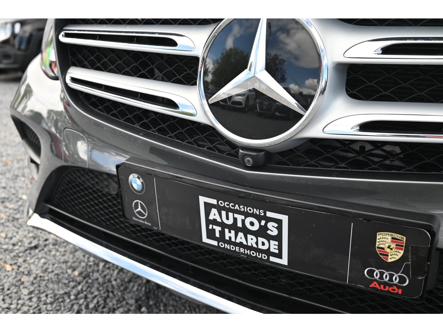 Mercedes-Benz Mercedes-Benz