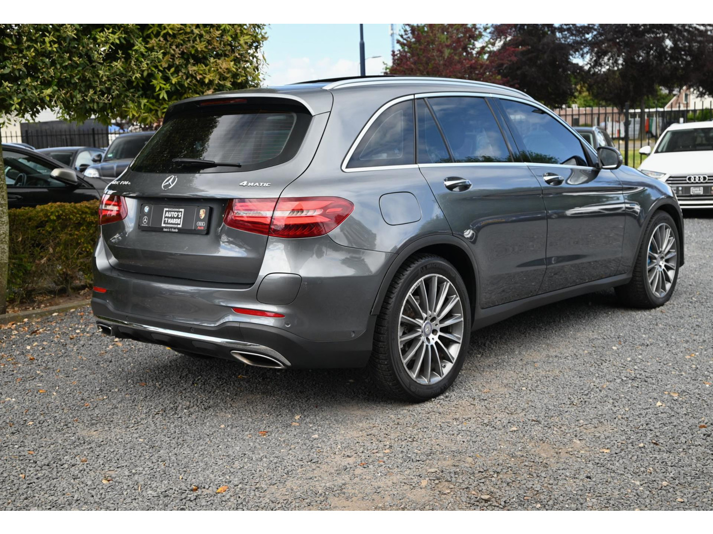 Mercedes-Benz Mercedes-Benz