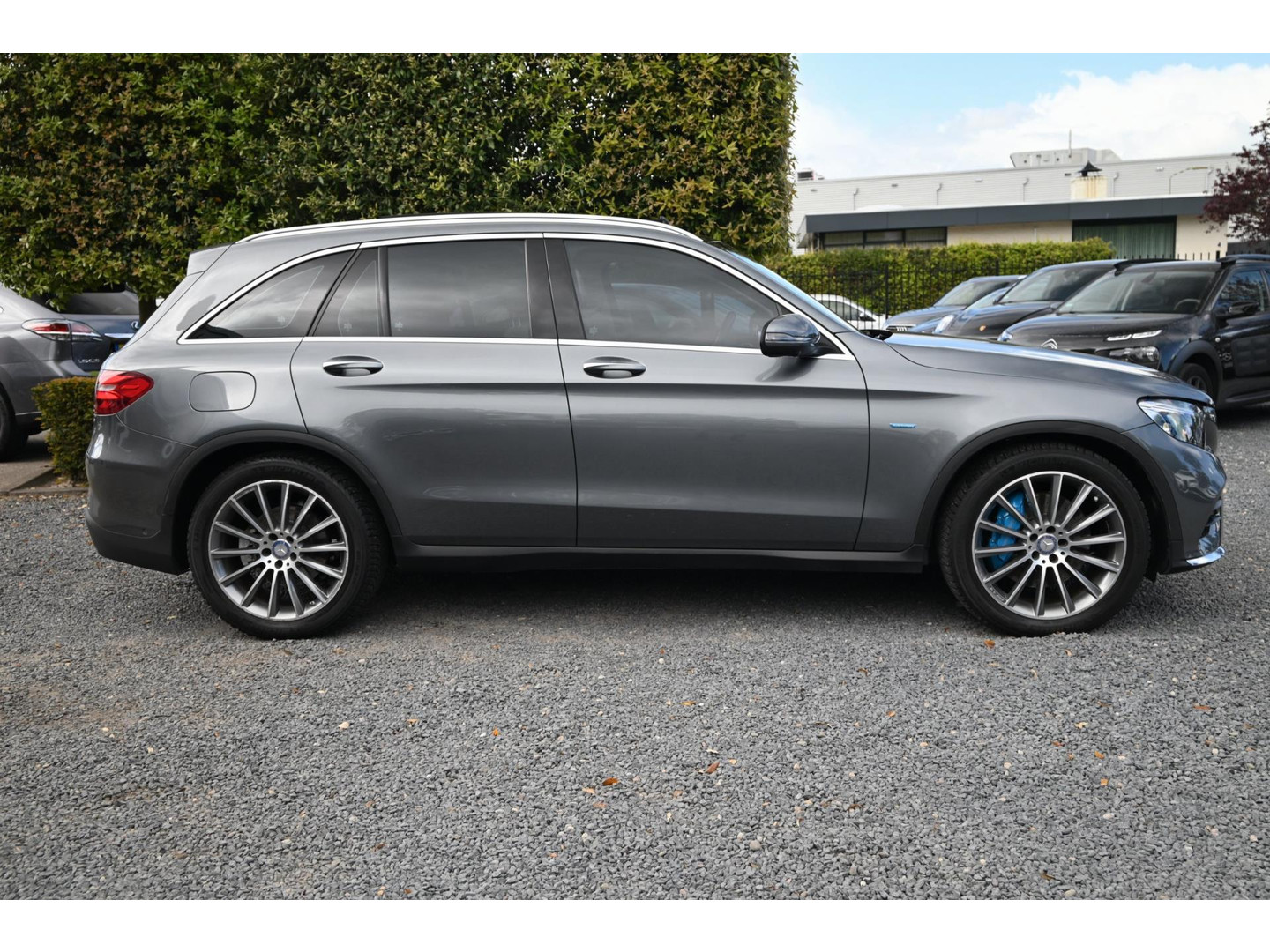 Mercedes-Benz Mercedes-Benz