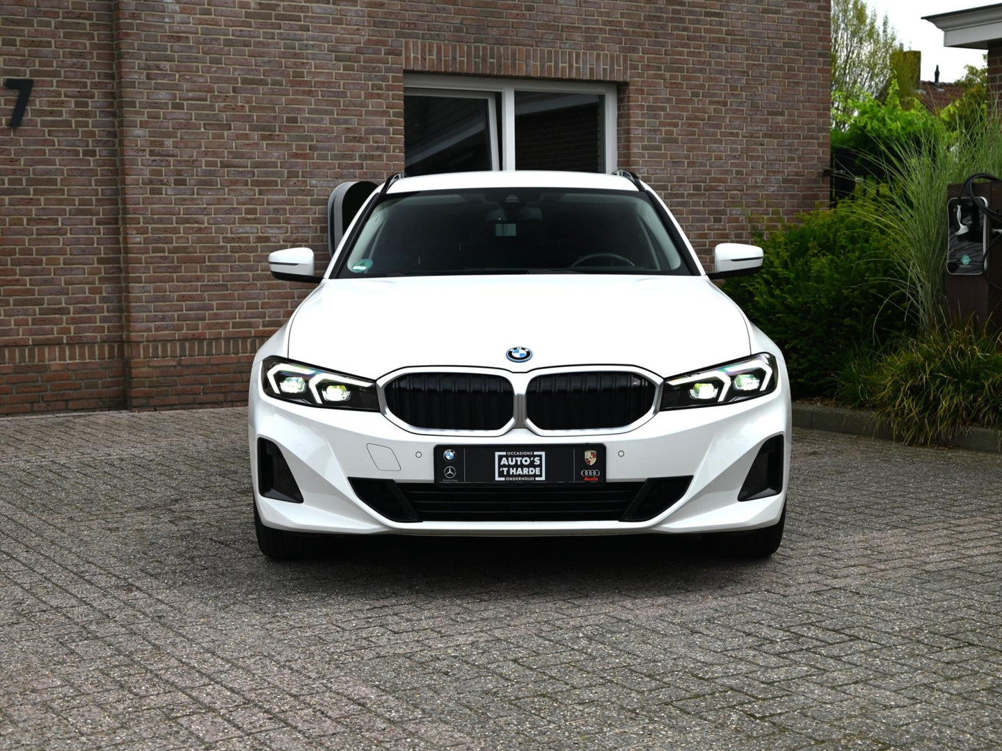 BMW BMW