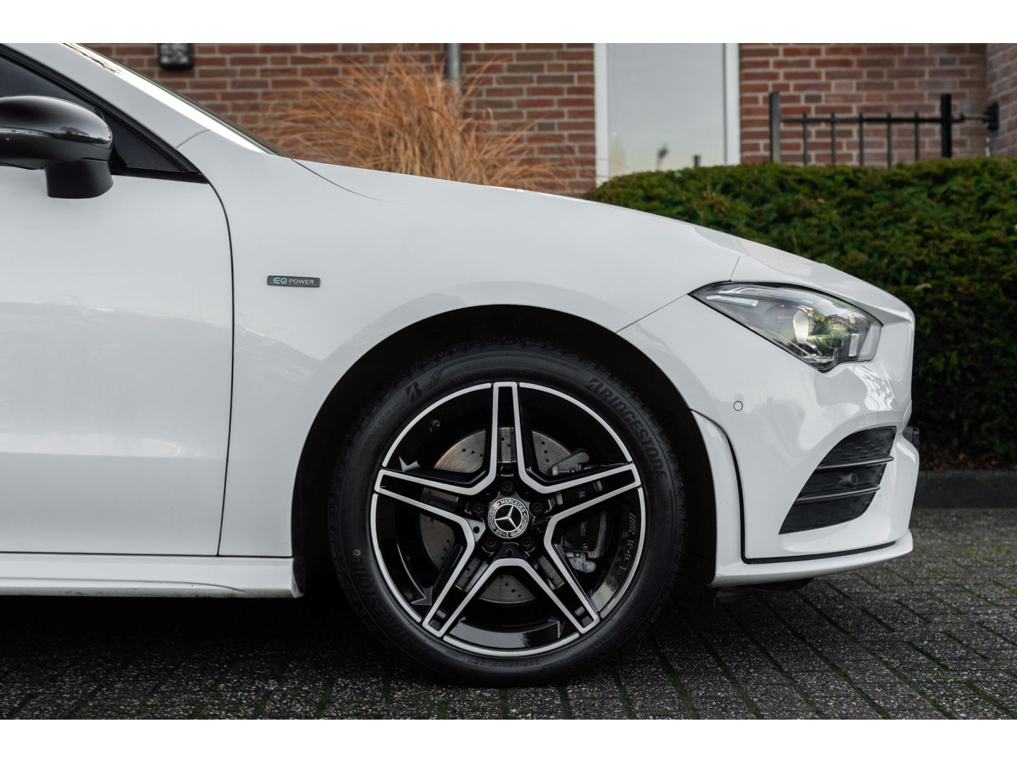 Mercedes-Benz Mercedes-Benz