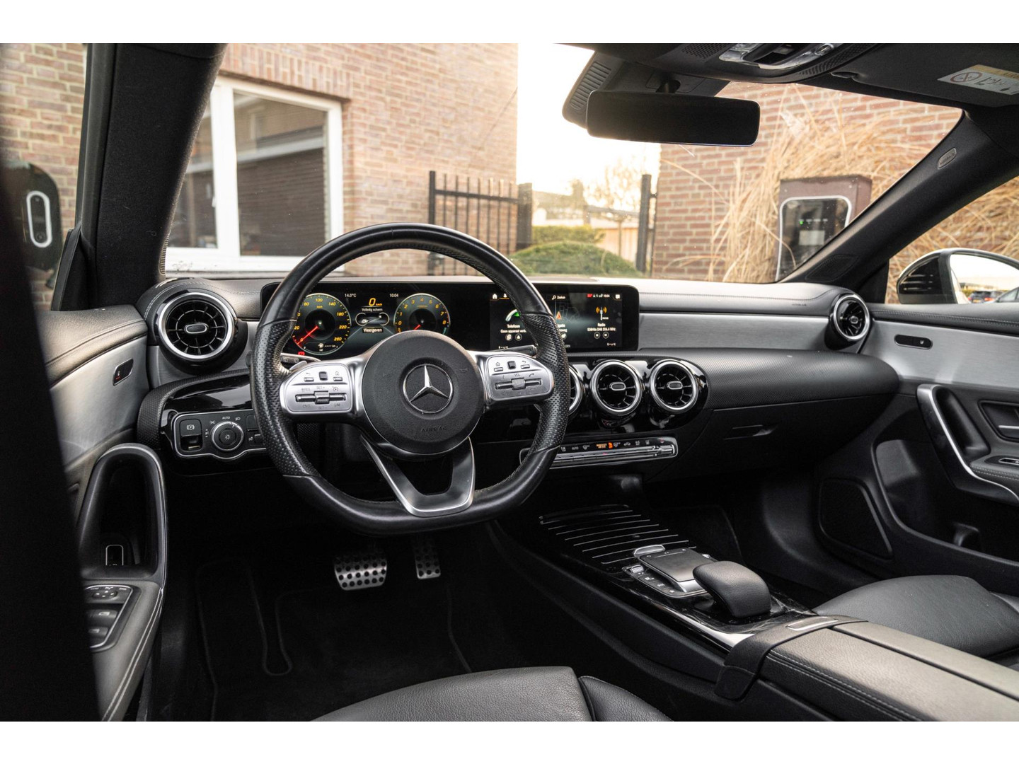 Mercedes-Benz Mercedes-Benz