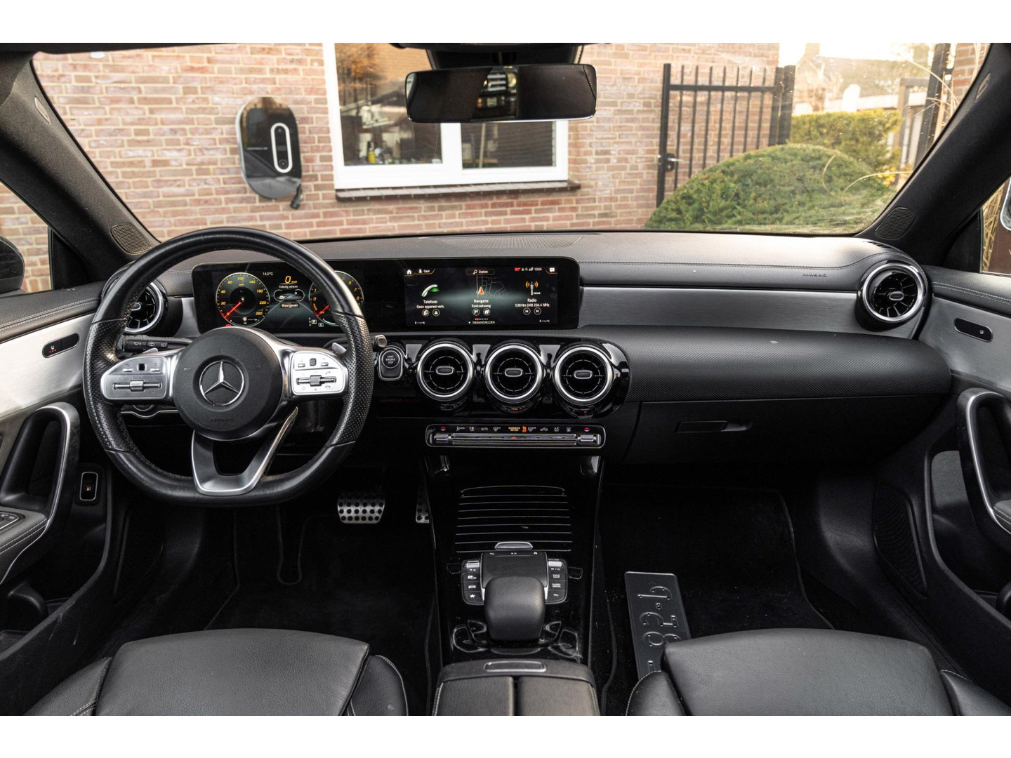 Mercedes-Benz Mercedes-Benz