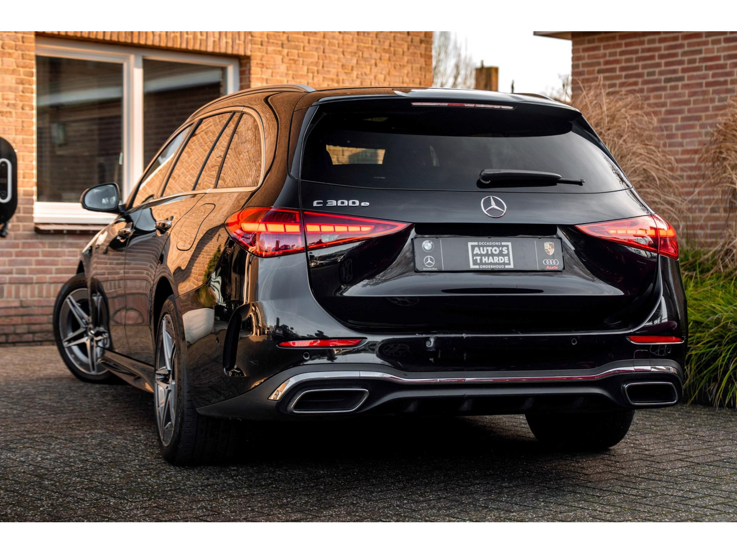 Mercedes-Benz Mercedes-Benz