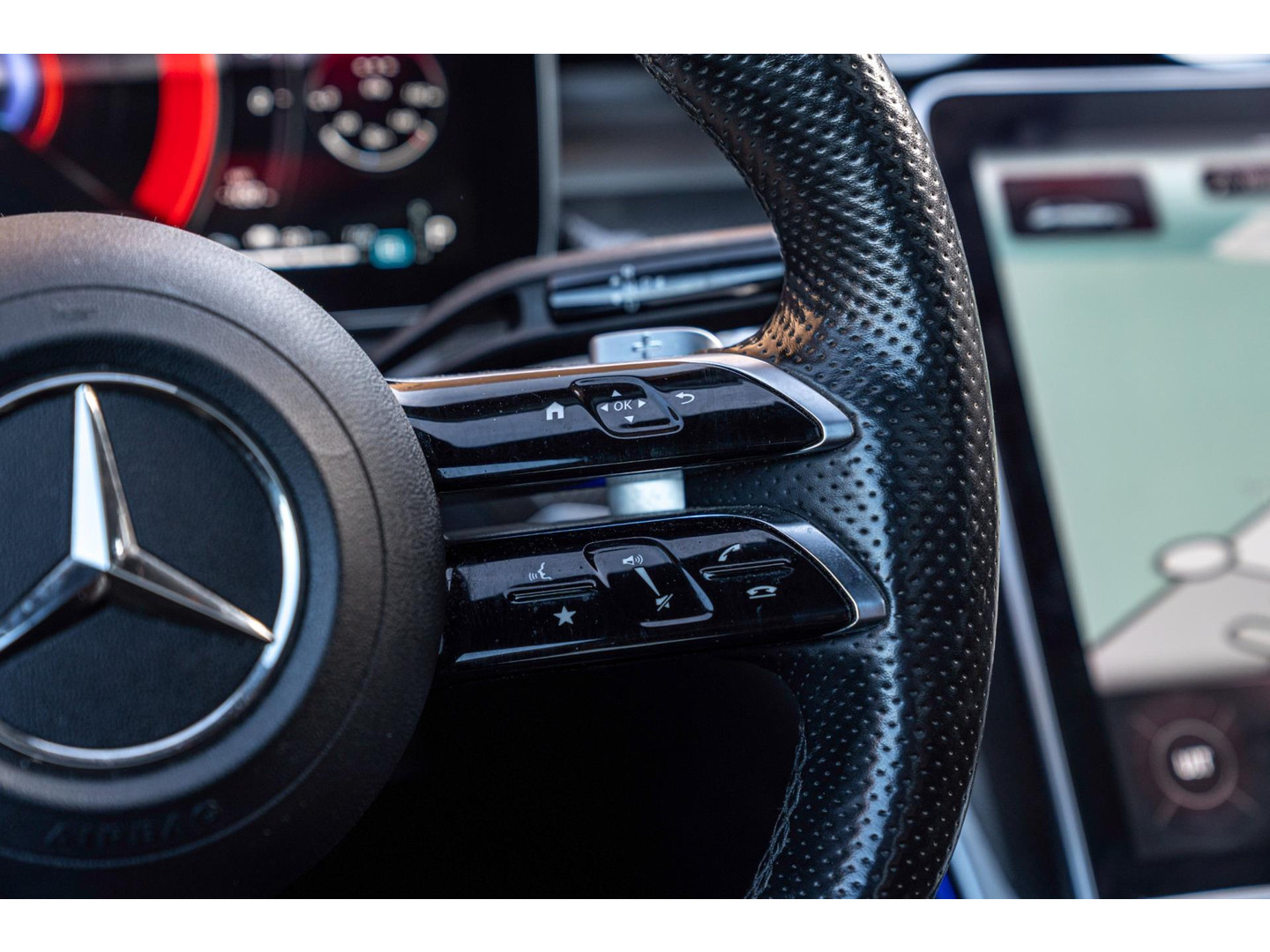 Mercedes-Benz Mercedes-Benz