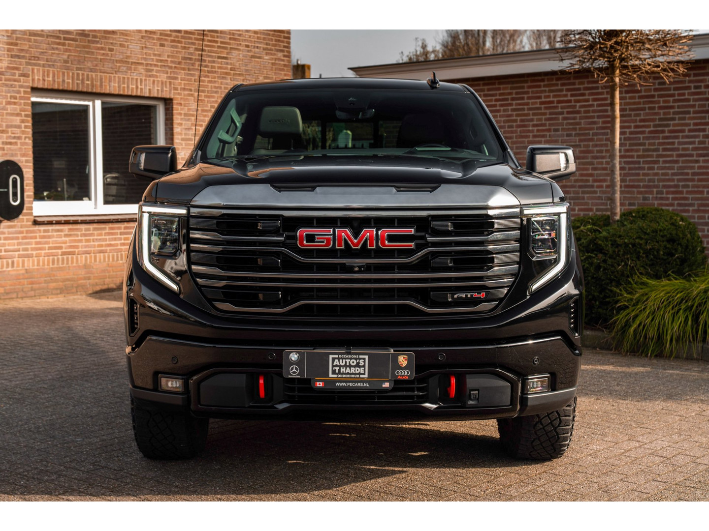GMC