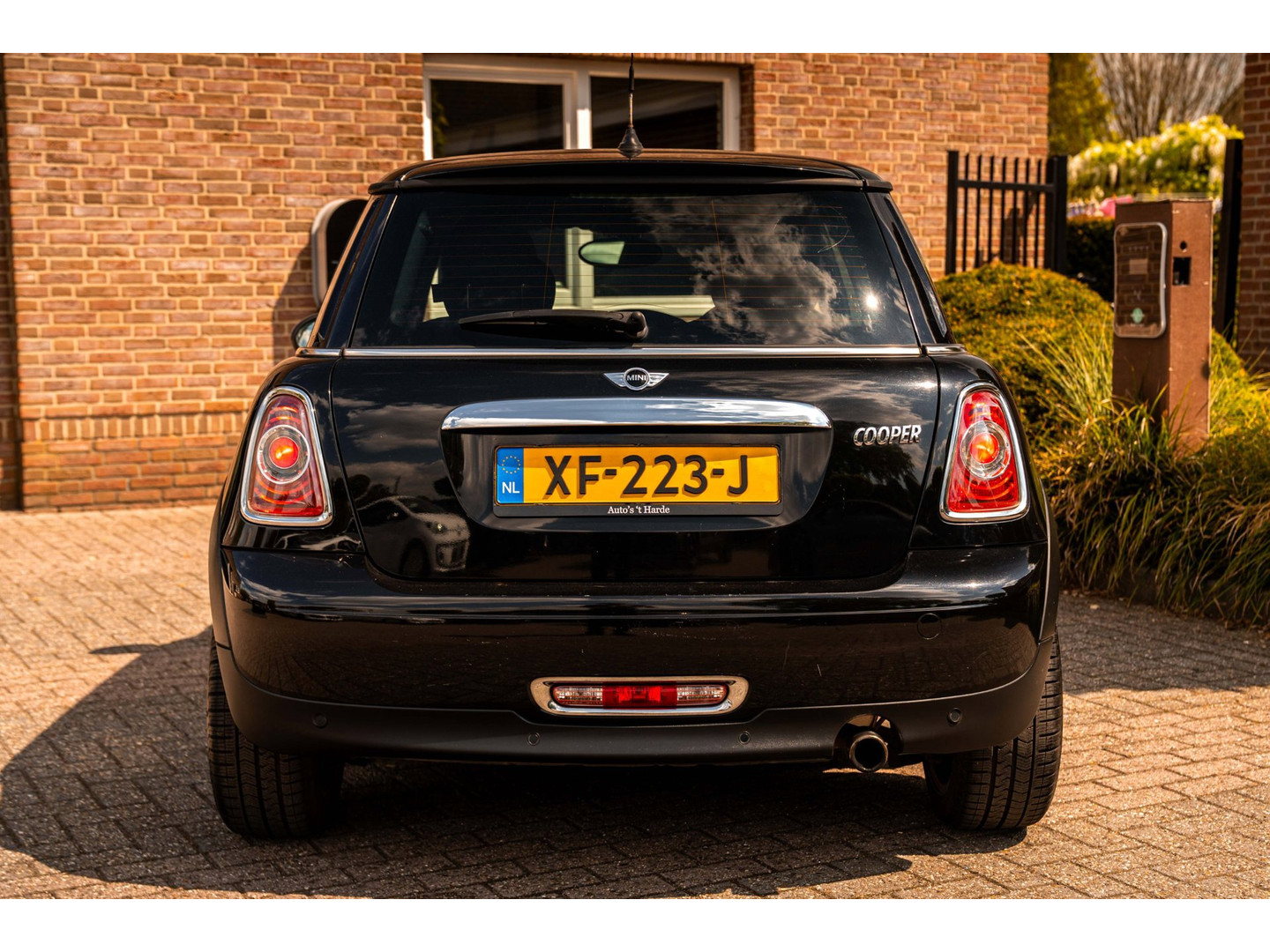 MINI