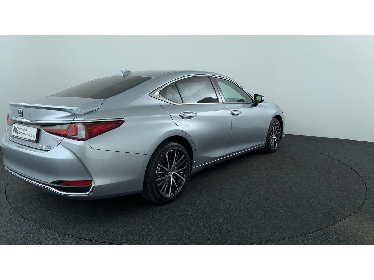 Lexus