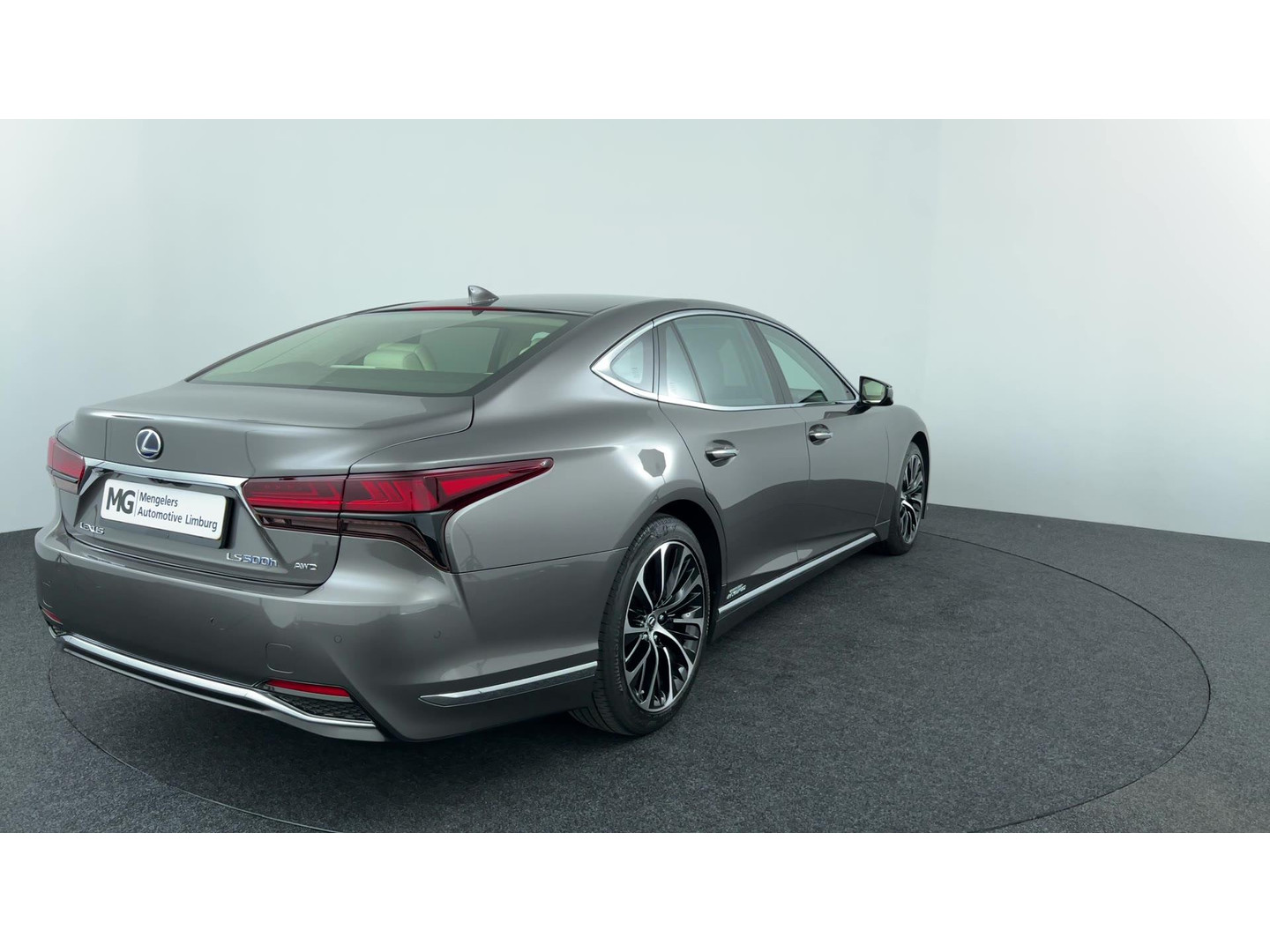 Lexus