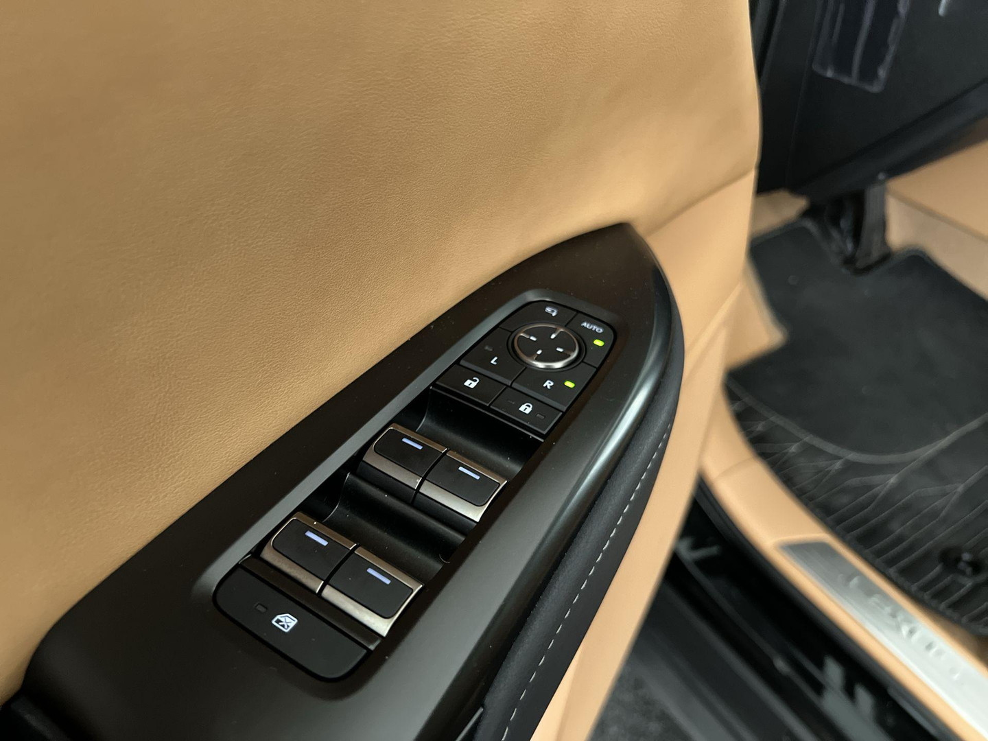 Lexus