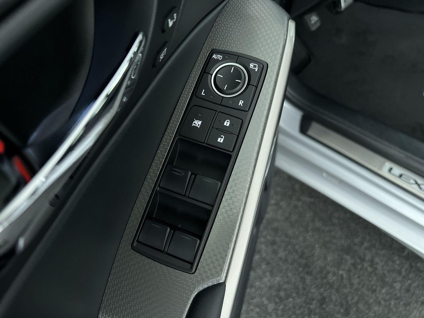 Lexus