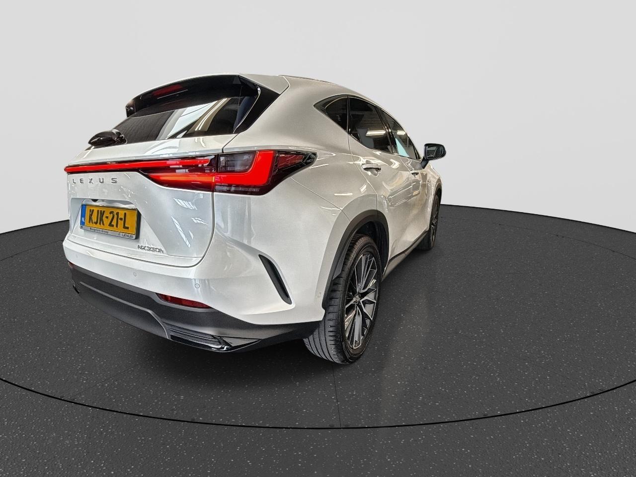 Lexus Lexus