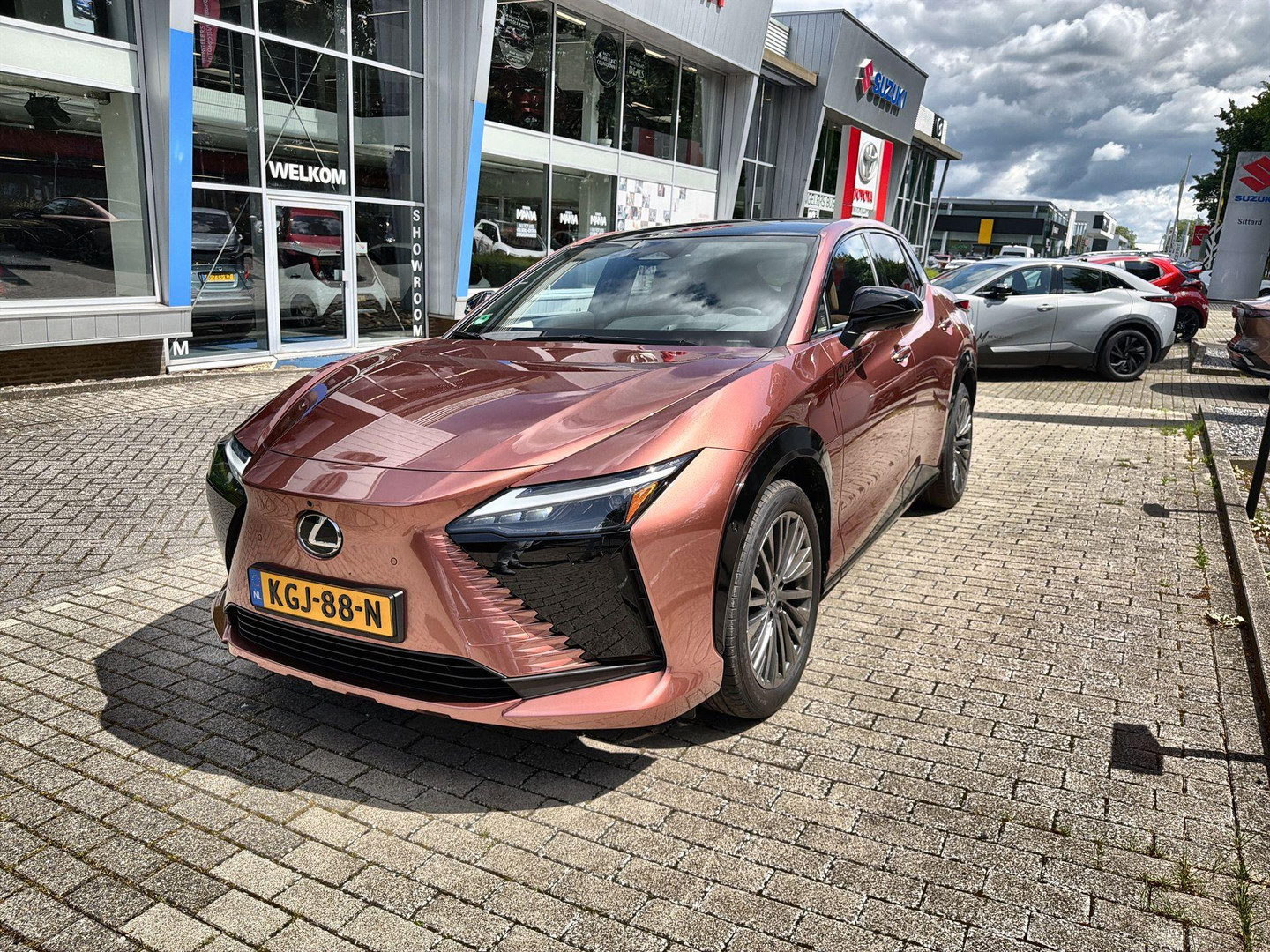 Lexus Lexus