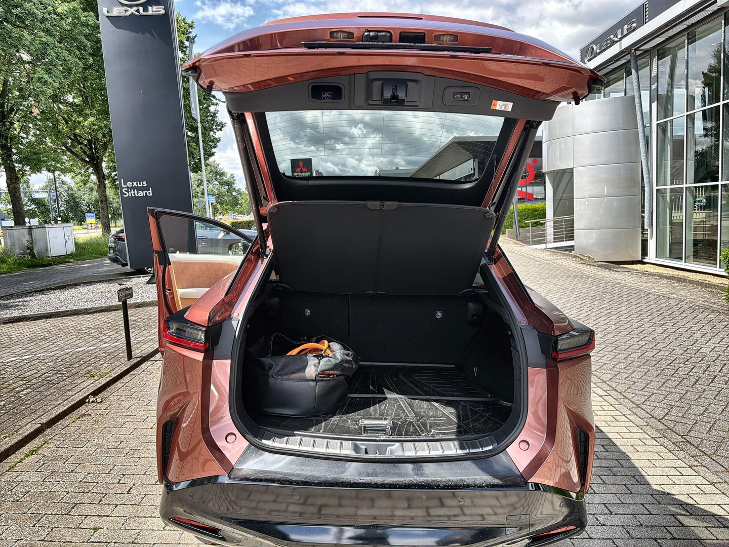 Lexus Lexus