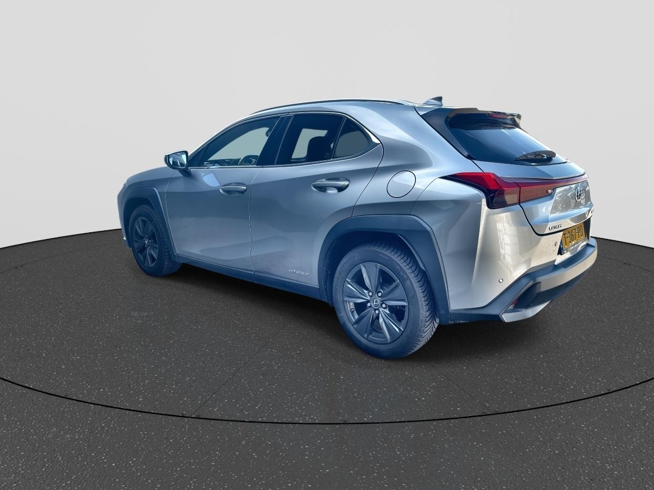 Lexus